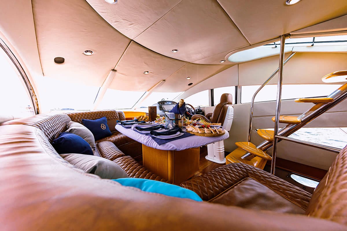 60' Sunseeker