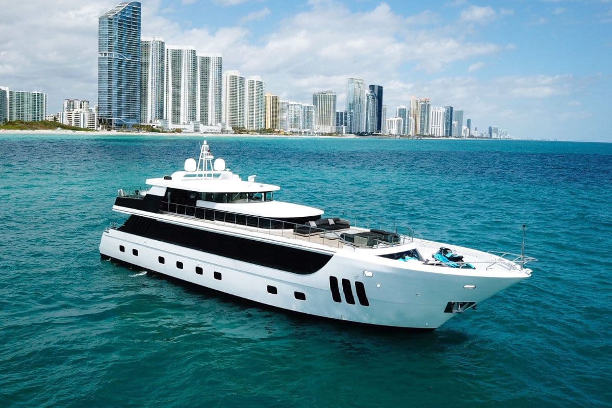 112' Custom Privilege