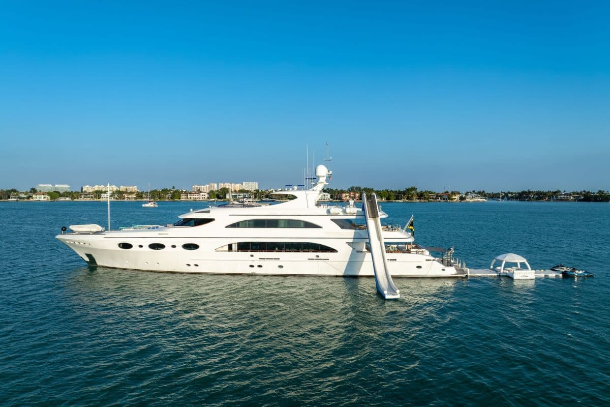 166' Trinity