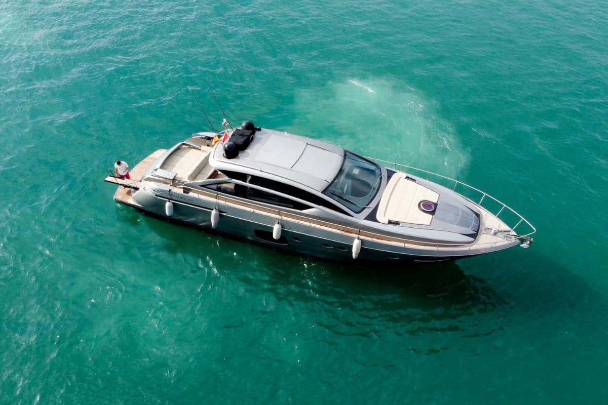 62' Pershing