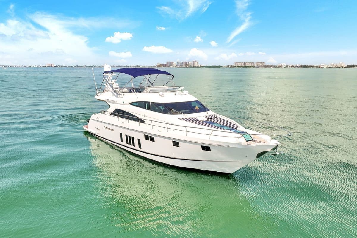 66' Fairline