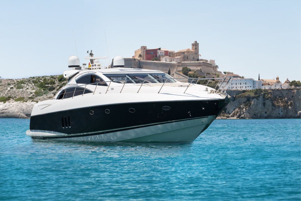 72' Sunseeker Predator