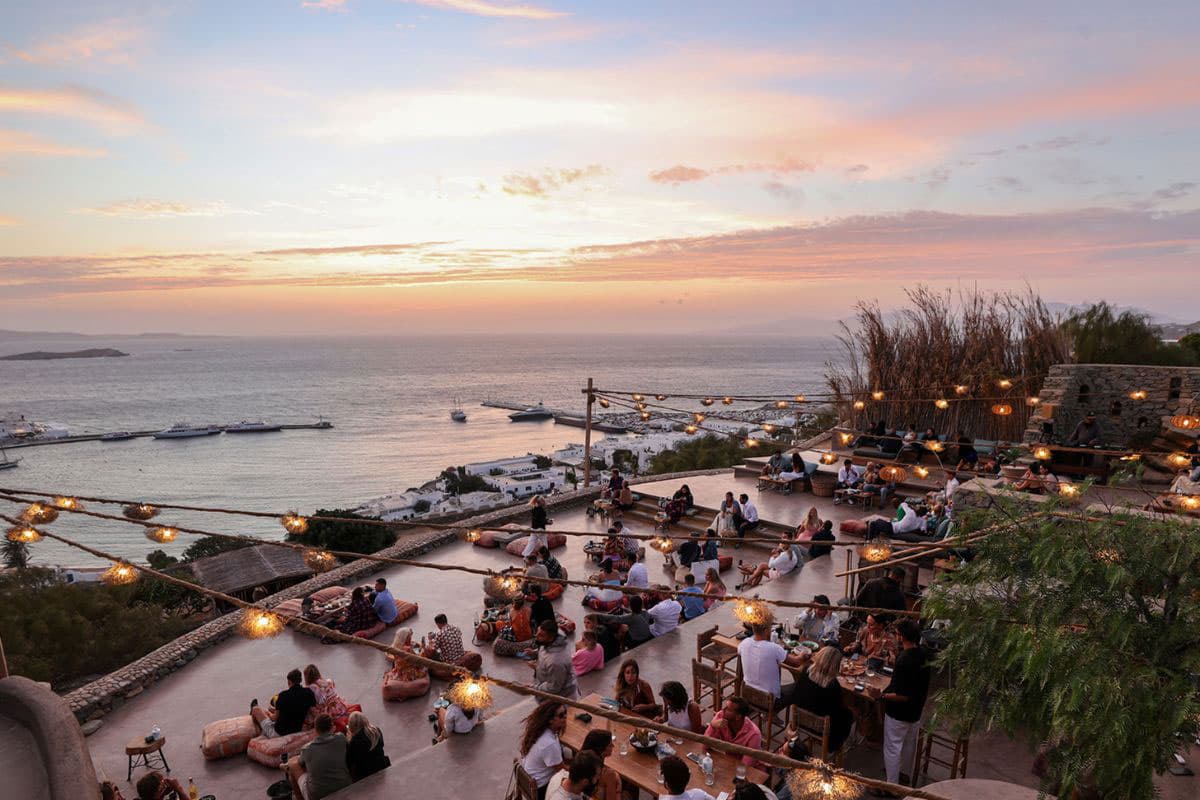 180° Sunset Bar