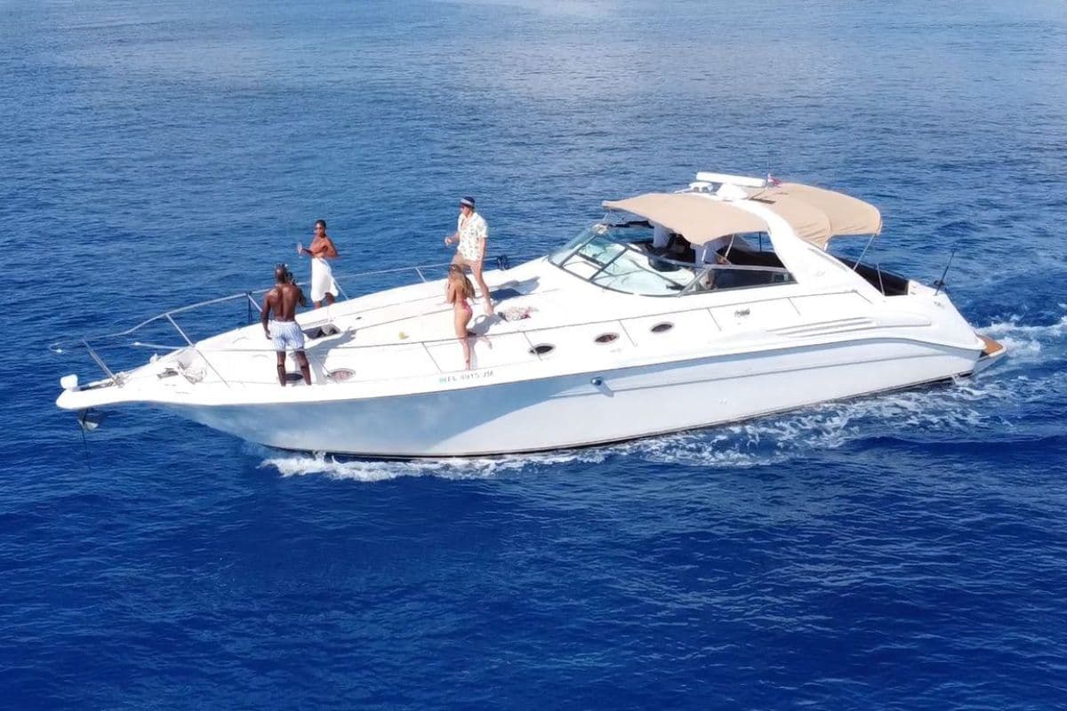 48' Searay Sundancer