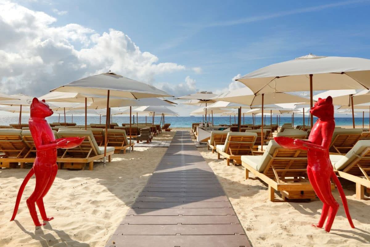 The Beach by Ushuaïa