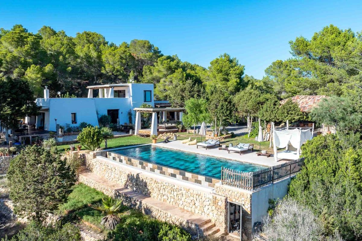 Villa Kumharas