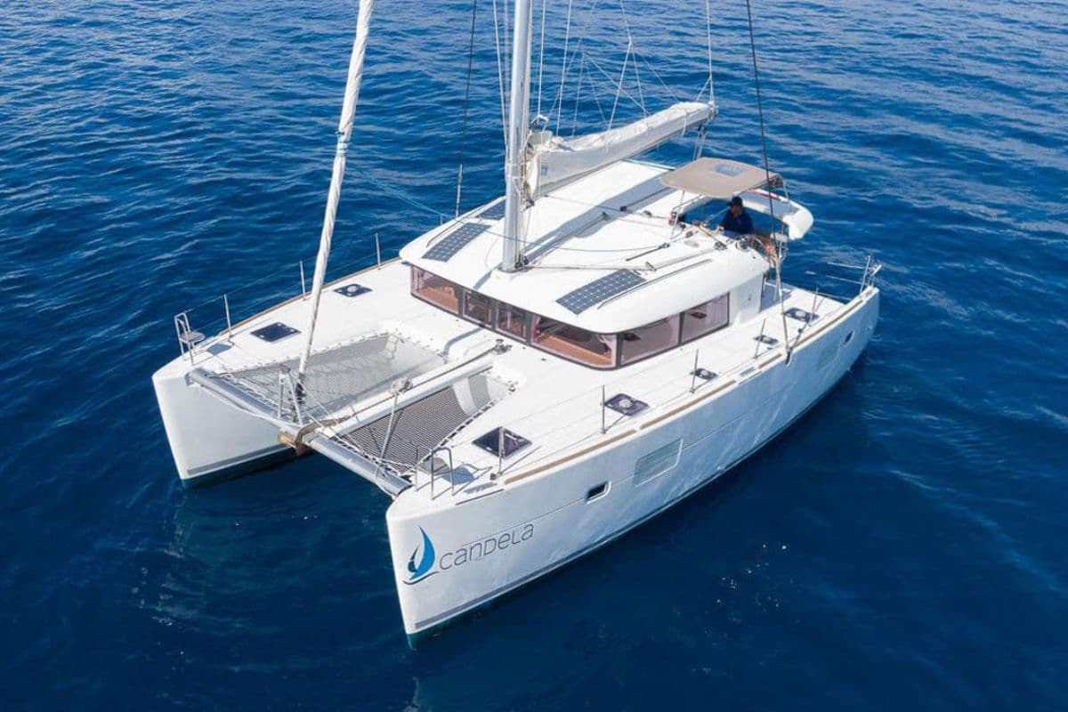 40' Lagoon